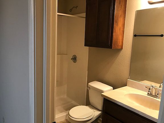 3rd image of 110 N Bighorn St APT 4
