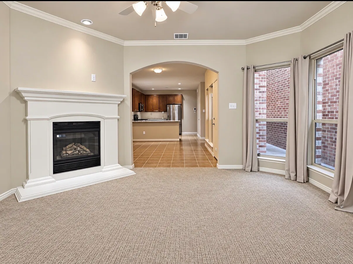 2 bed, 1710 sqft, $2,450 — Photo 3