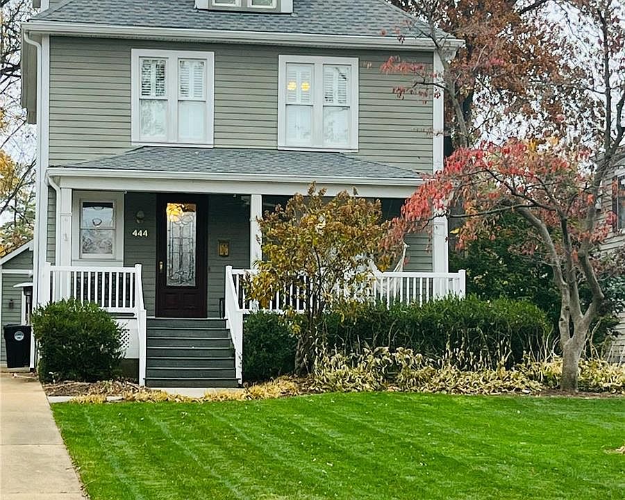 2nd image of 444 N Van Buren Ave
