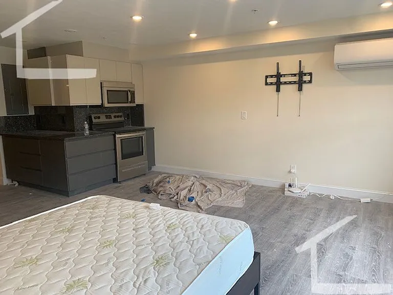 1028 Commonwealth Ave #206E — Photo 15