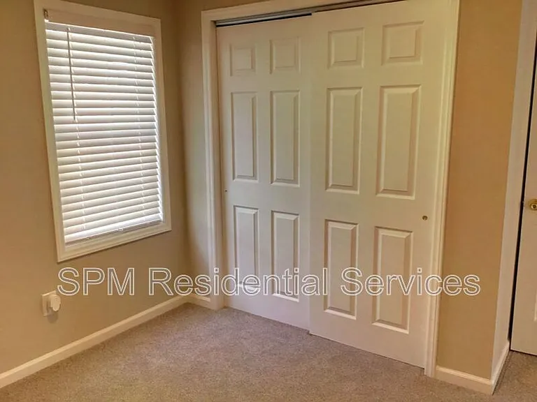 733 Grathwol Dr — Photo 13