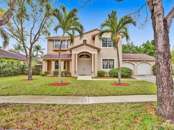 1451 SW 52nd Way