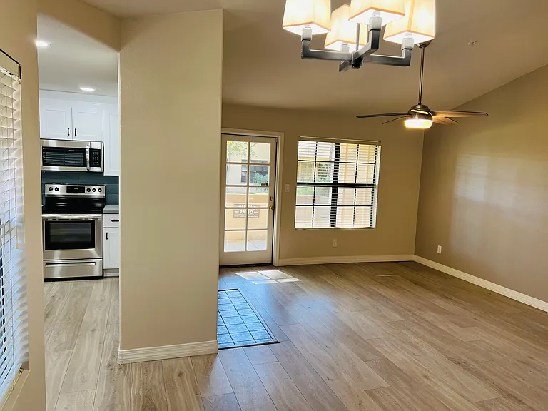 6885 E Cochise Rd — Photo 17