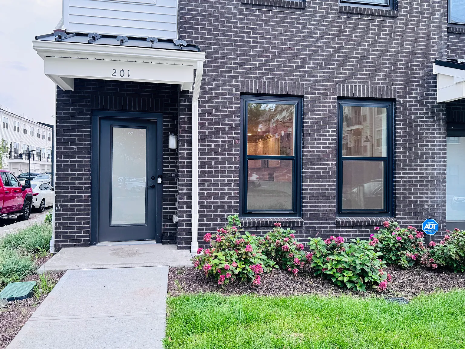 2 bed, 1238 sqft, $3,495 — Photo 3