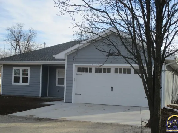 925 Lincoln St, Osage City, KS 66523