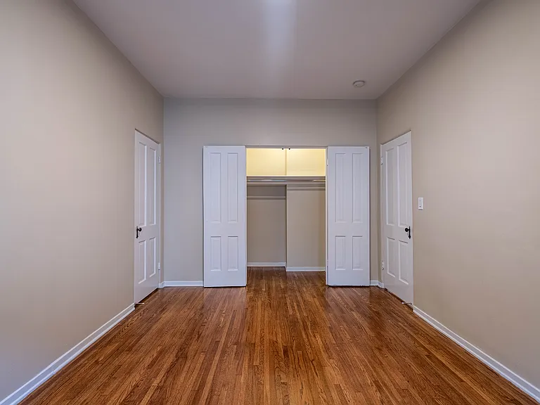10836 Lindbrook Dr #3 — Photo 15