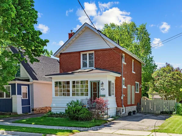 12 Bagot St, Guelph, ON N1H 5S9
