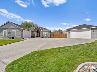 2331 Losino Ct, West Richland, WA 99353
