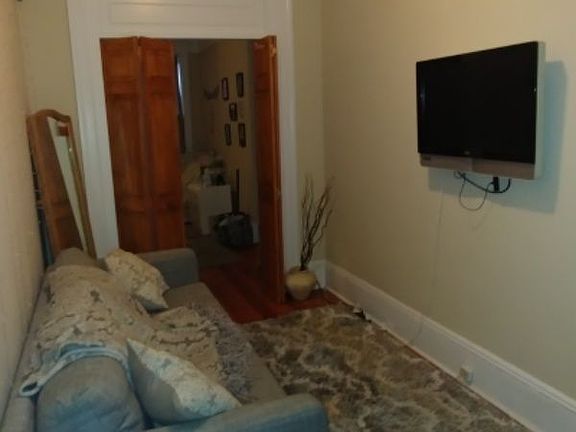 3rd image of 2837 38th St #2L