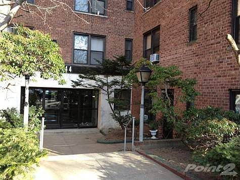 2nd image of 2244 Bronx Park E APT 2B