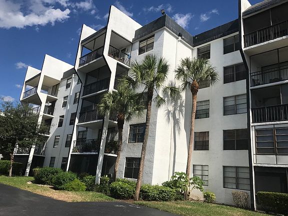 2nd image of 6190 Woodlands Blvd APT 307