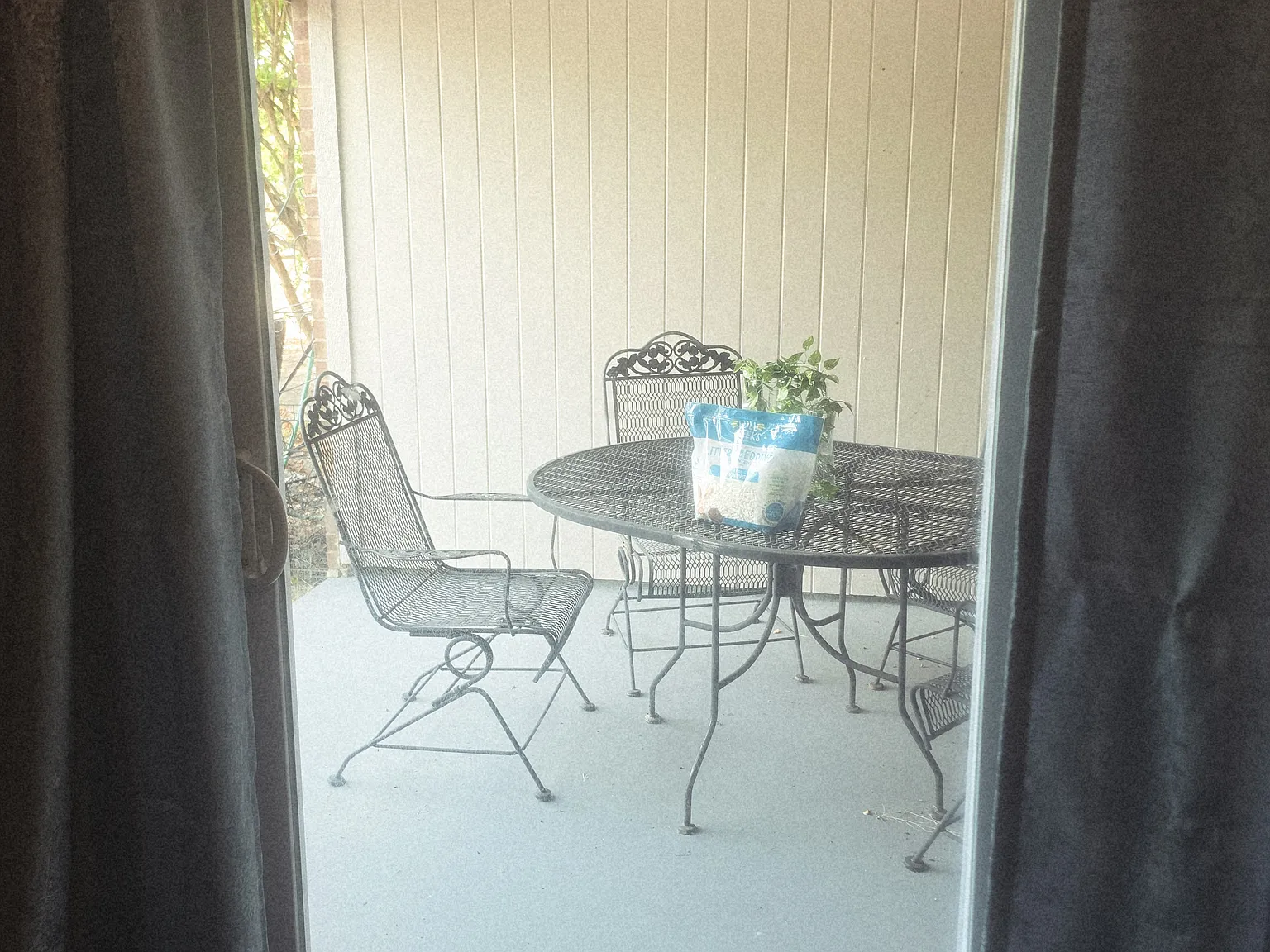 2 bed, 1004 sqft, $1,300 — Photo 3