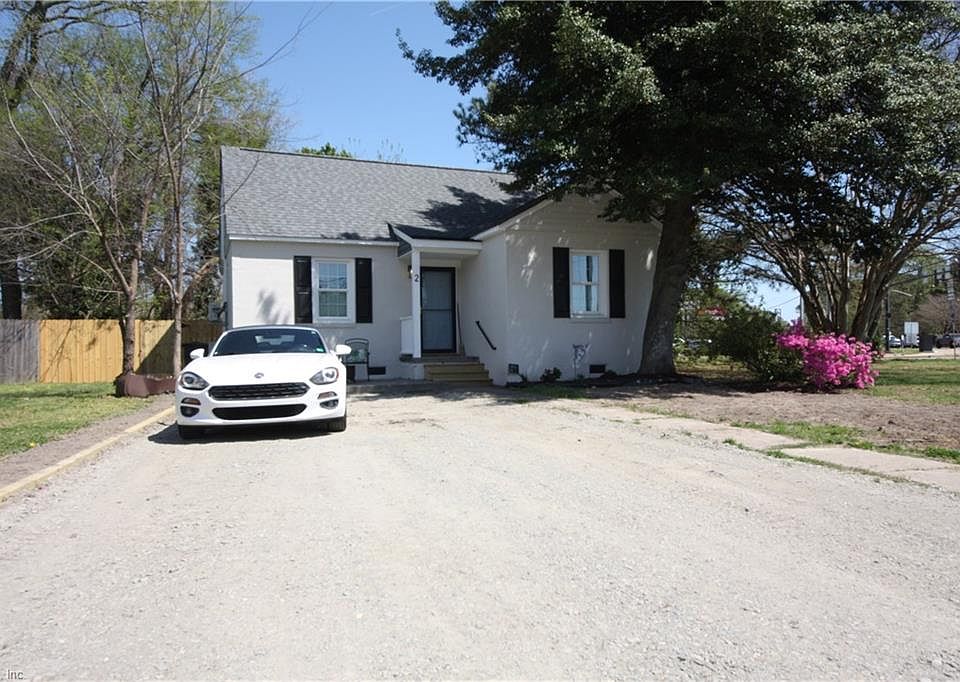 1st image of 2 Monroe Dr