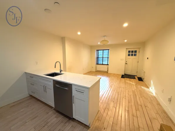 335 Stuyvesant Avenue image 7 of 17