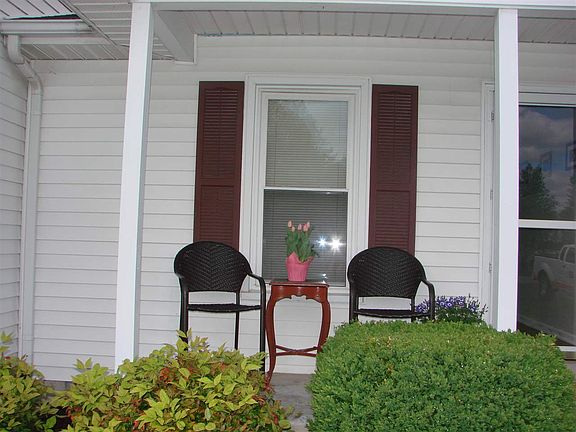 5th image of 43 Bush Ct