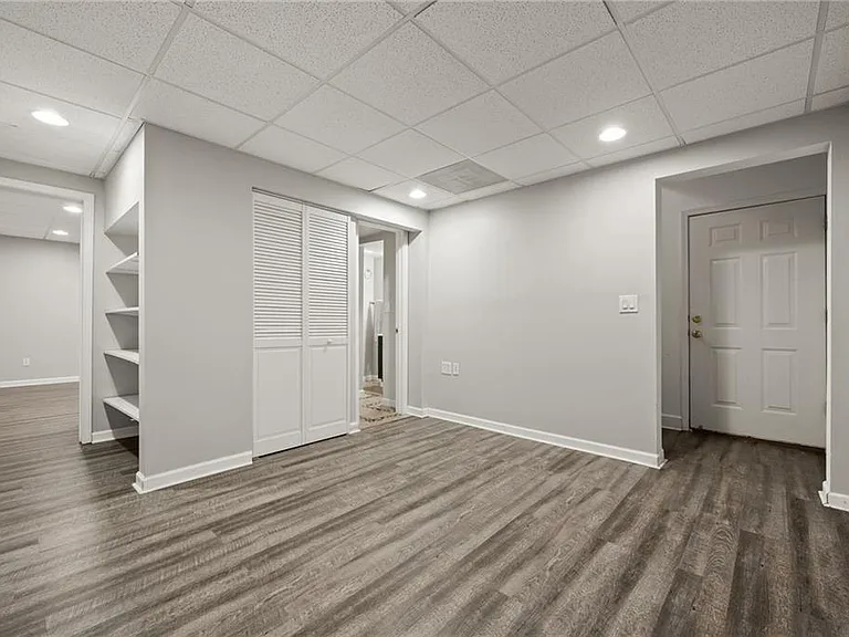 10950 Kimball Crest Dr — Photo 33