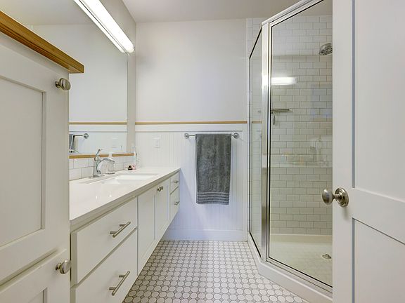 4th image of 1804 W 6th St #A