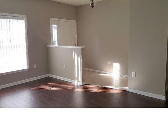 3rd image of 4415 Driftwood Dr #99