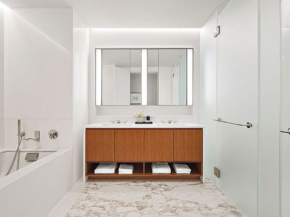 5th image of 1289 Lexington Ave APT 12B