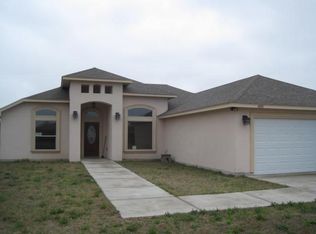 400 Bayo Dr, Eagle Pass, TX 78852