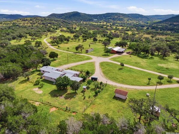 18954 STATE HIGHWAY 16 N, Medina, TX 78055
