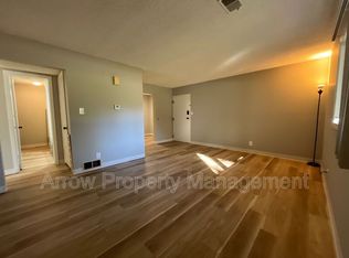 320 Lincoln St UNIT 9, Seward, NE 68434