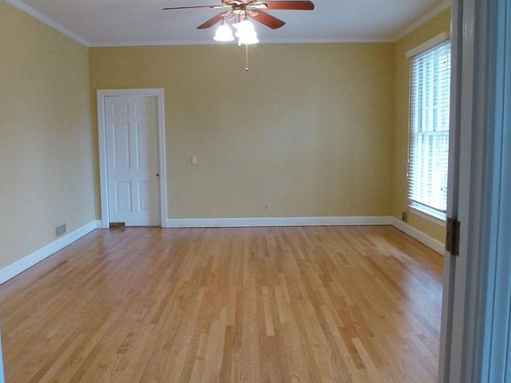15 x 20 Dining Room