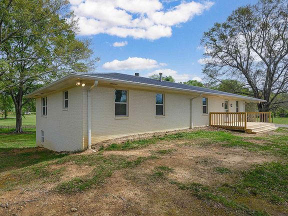 2nd image of 443 Huff Ln
