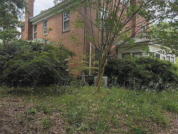3rd image of 4291 W Pine St