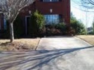 5721 Strathmoor Manor Cir, Lithonia, GA 30058