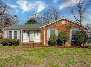 516 W Meadowview Rd, Greensboro, NC 27406