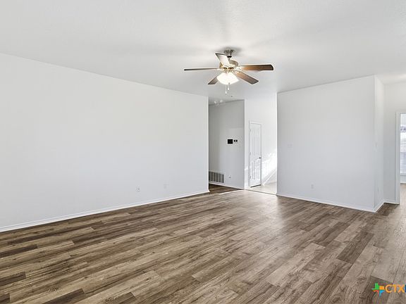 5th image of 1115 Garden Green Dr