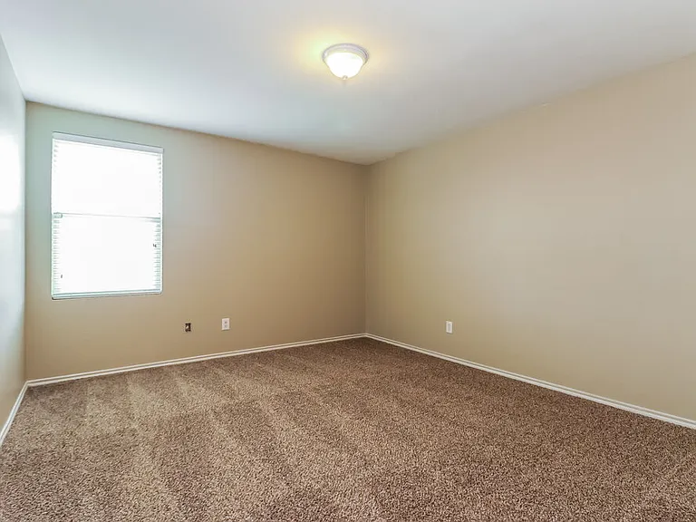 4013 Foxhound Ln — Photo 12