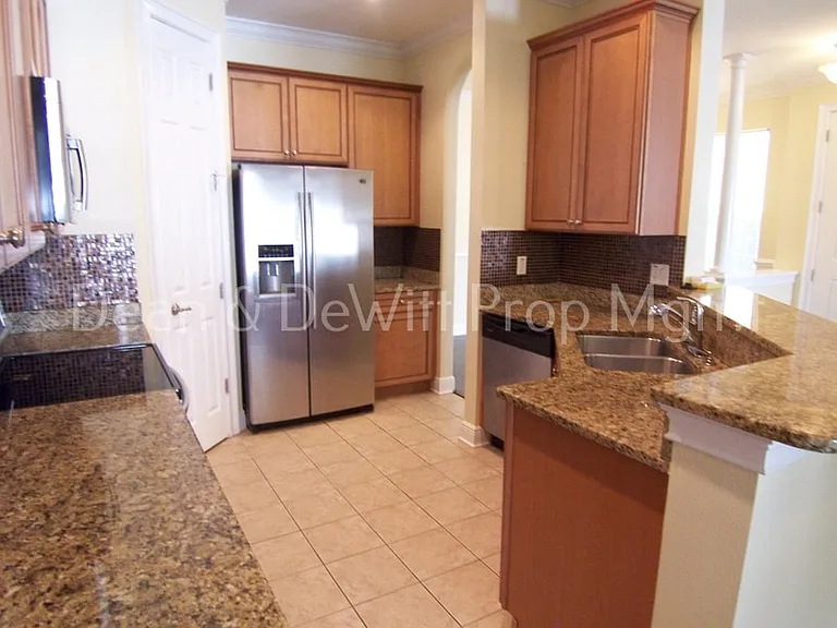 130 Banyan Bay Dr — Photo 8