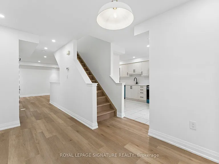 122 Baycliffe Cres — Photo 23