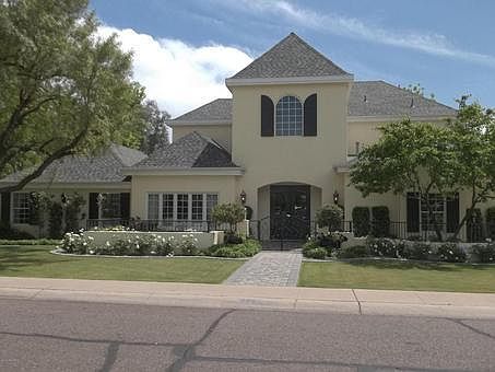 1st image of 225 E Glenn Dr
