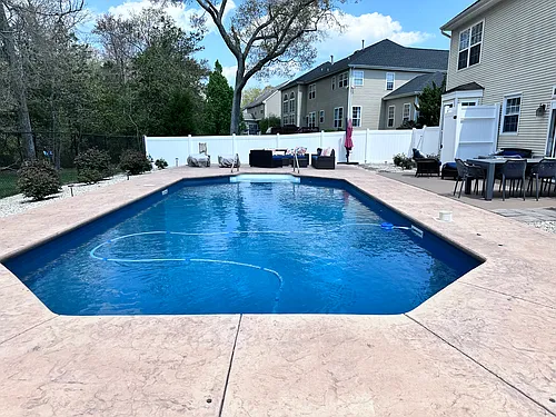 102 Julie Dr Photo 1