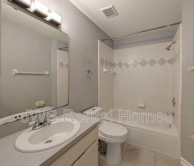 1st image of 1553 Crabapple Cove Ct N