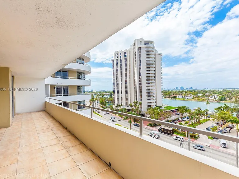 5555 Collins Ave #9U — Photo 24