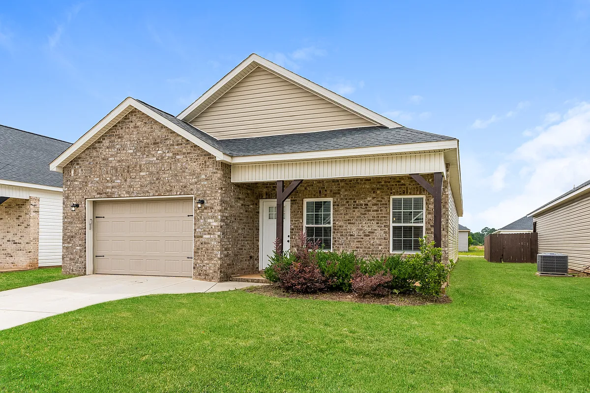 Building Photo - 219 Beau Claire Cir
