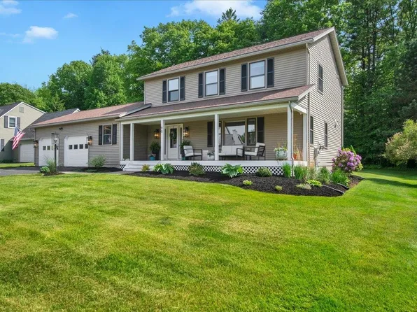 90 Field Green Drive, Colchester, VT 05468