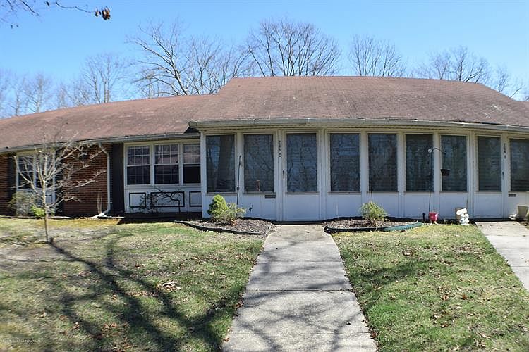 1st image of 264C Kingston Ct