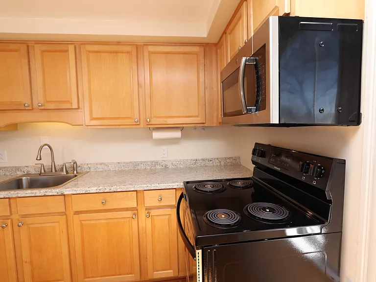 20B Whipple Rd #20-B — Photo 13
