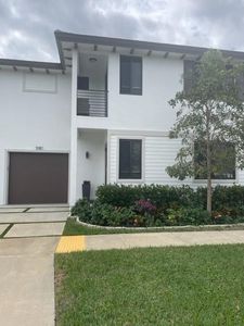 1080 SE 3rd Street, Pompano Beach, FL, 33060