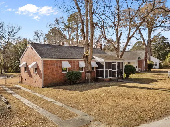 1603 Oakwood Avenue, New Bern, NC 28560