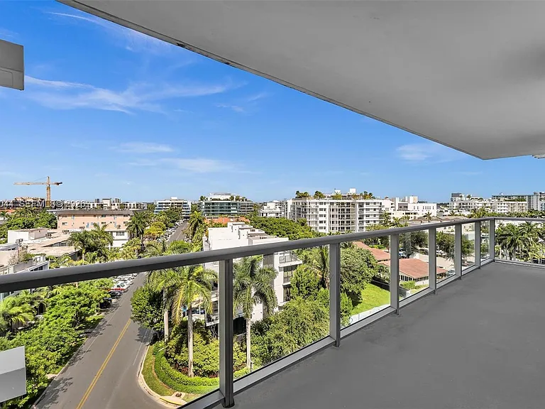 9901 E Bay Harbor Dr #803 — Photo 18