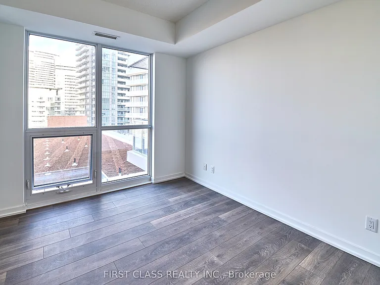 36 Manor Rd E #908 — Photo 9