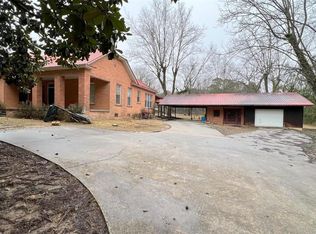 719 Hope Rd, Stamps, AR 71860