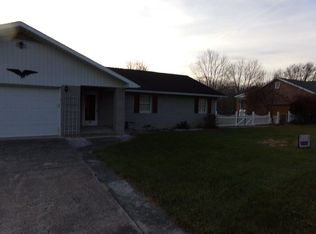 28 Riverview Dr, Petersburg, WV
