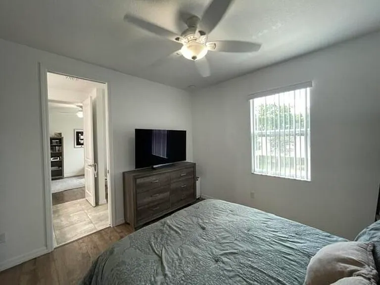 12885 Trevi Isle Dr — Photo 20